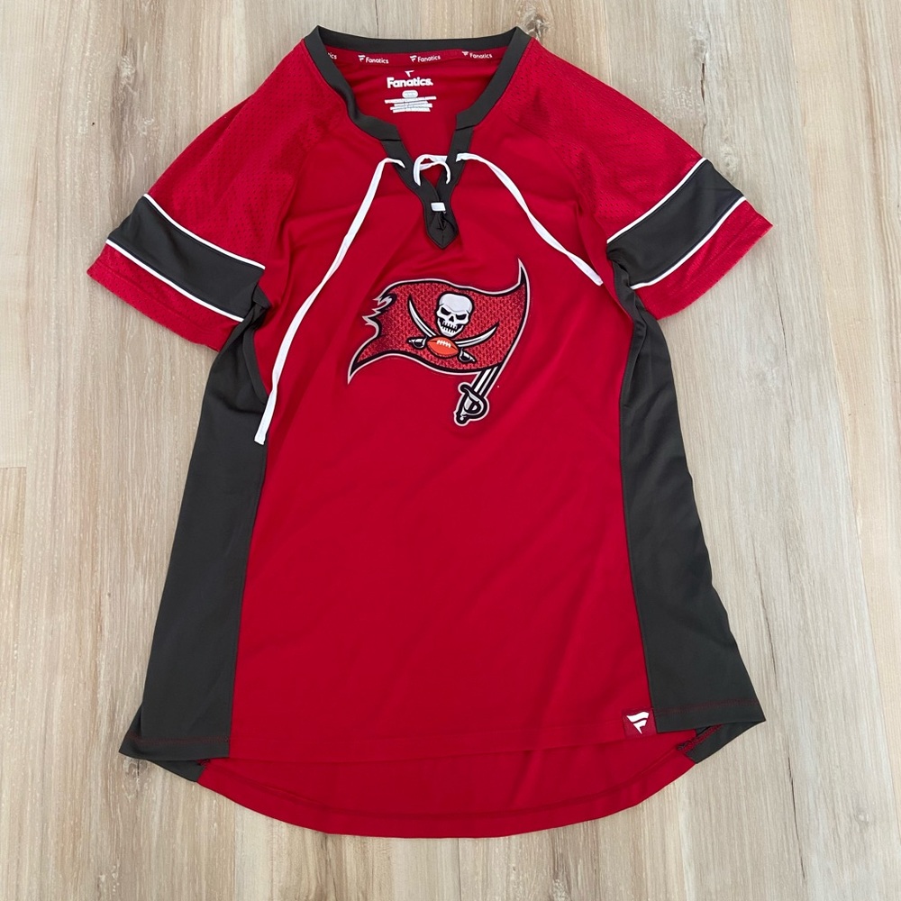 Fanatics Red and Black Sports Top